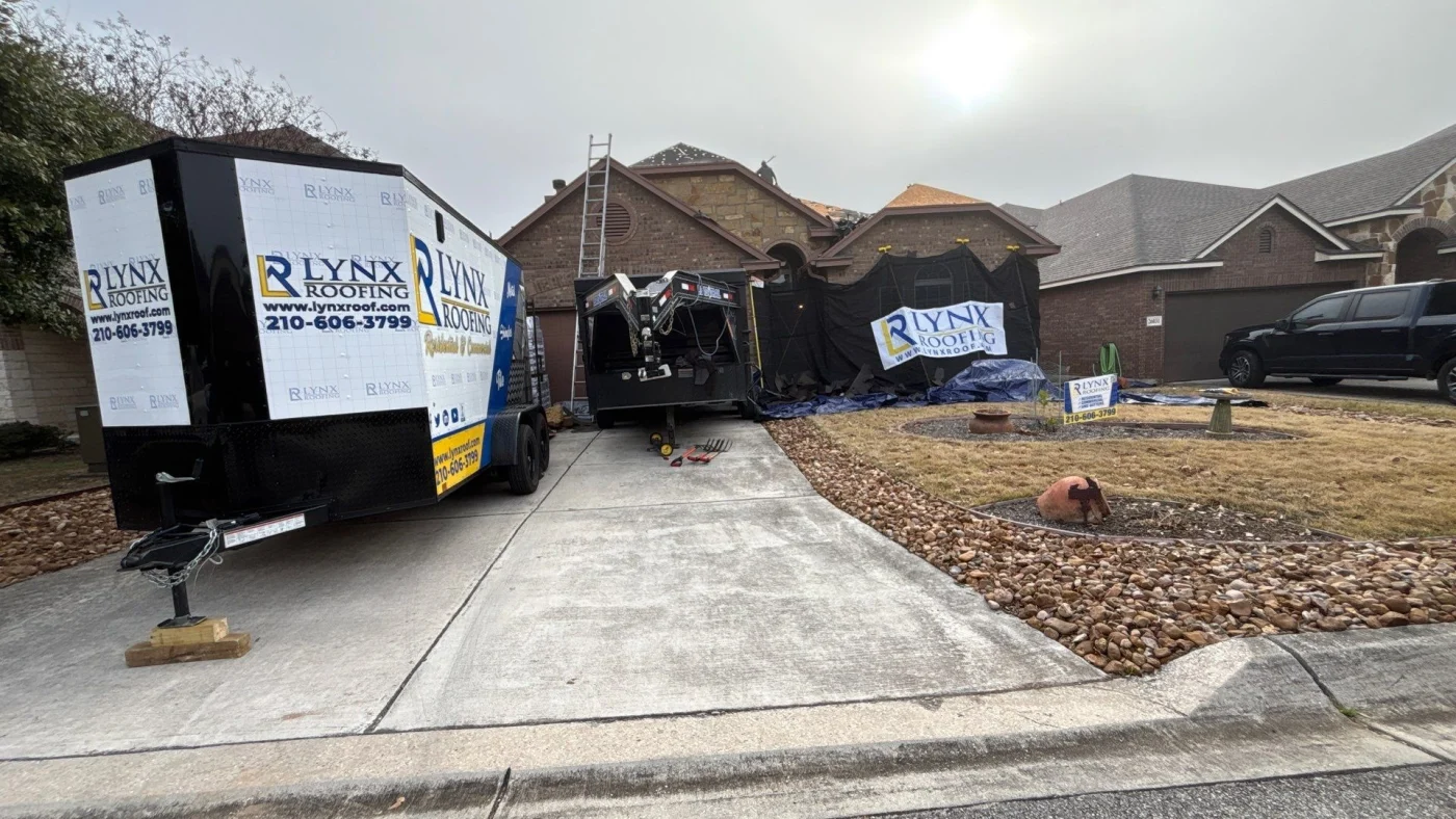 Clean Asphalt Roofing San Antonio Lynx Roofing